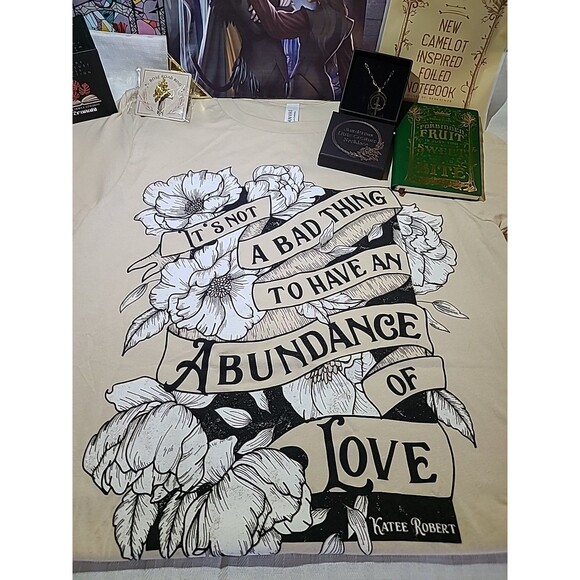 The Bookish Box Accessories 6pc Bundle T.Shirt S – No Book Included +bonus - Picture 3 of 10